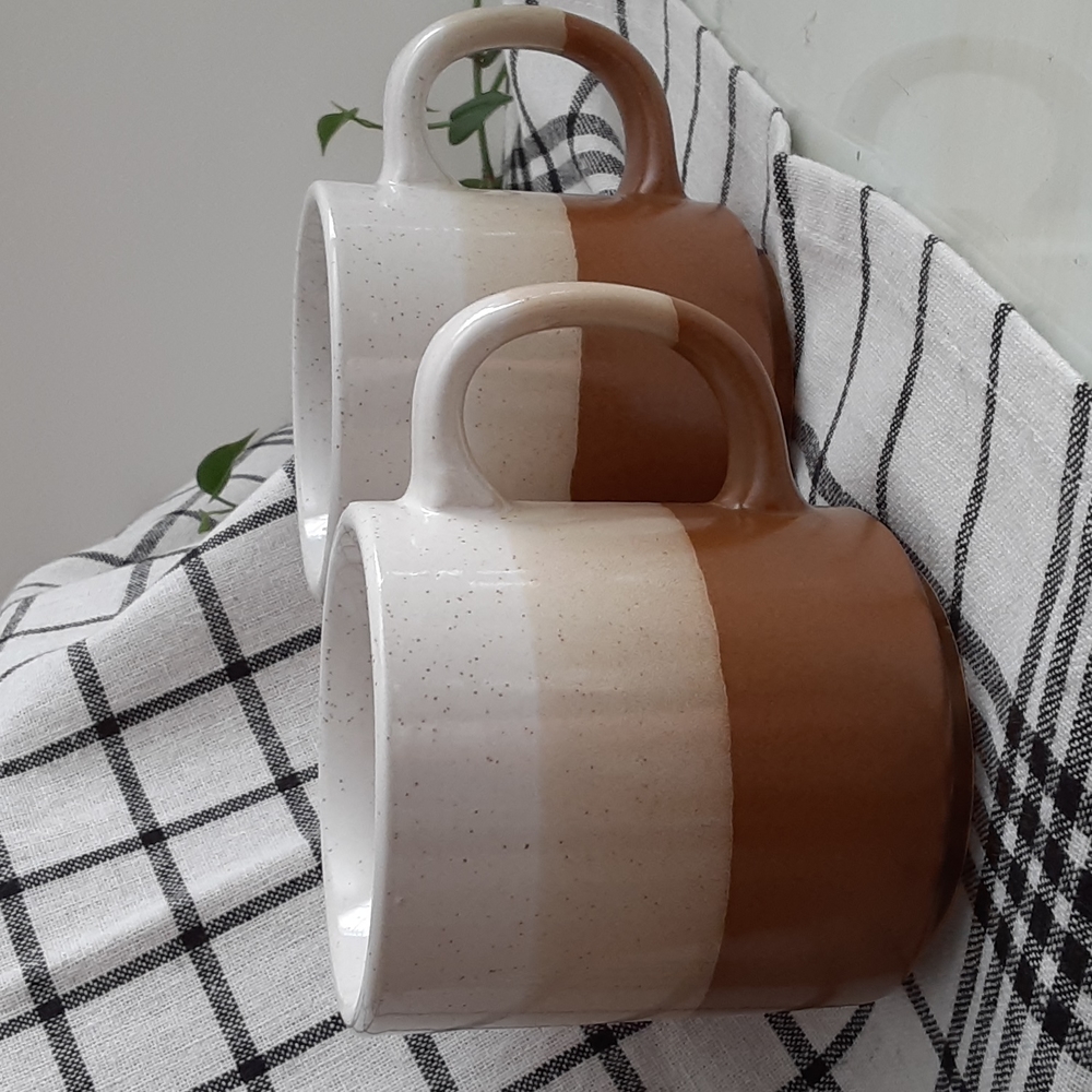 Vintage Brown Speckled Korea Cream Tan Rust Striped Stoneware Mugs 8 oz (2)